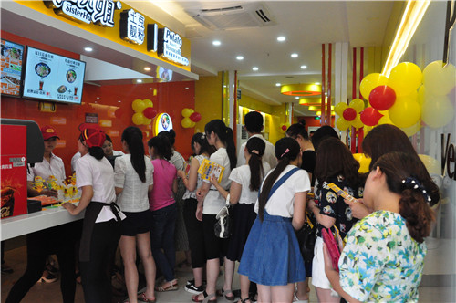 土豆粉加盟店火爆场景